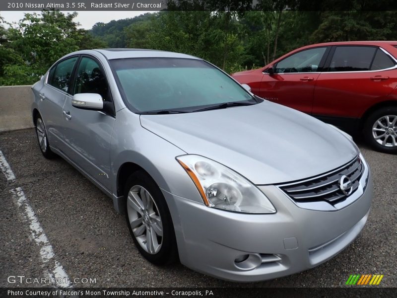 Radiant Silver / Charcoal 2010 Nissan Altima 3.5 SR