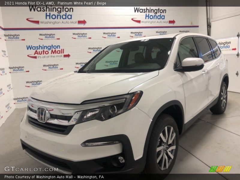 Platinum White Pearl / Beige 2021 Honda Pilot EX-L AWD