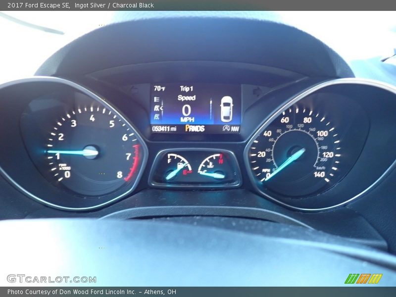 Ingot Silver / Charcoal Black 2017 Ford Escape SE