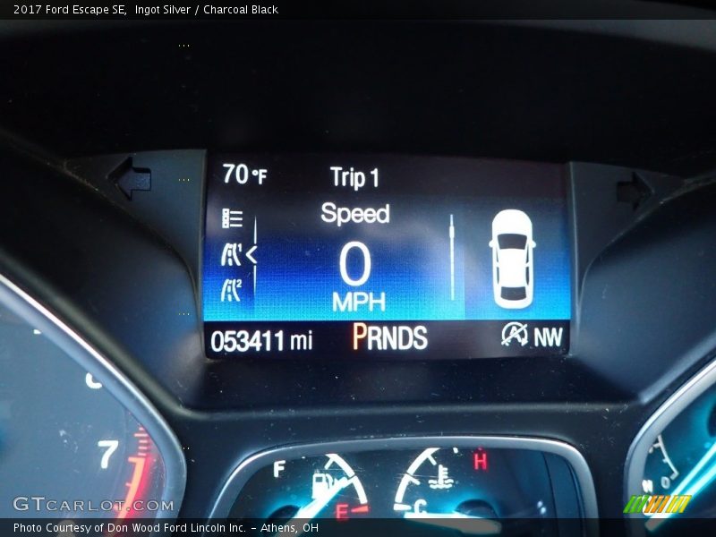 Ingot Silver / Charcoal Black 2017 Ford Escape SE