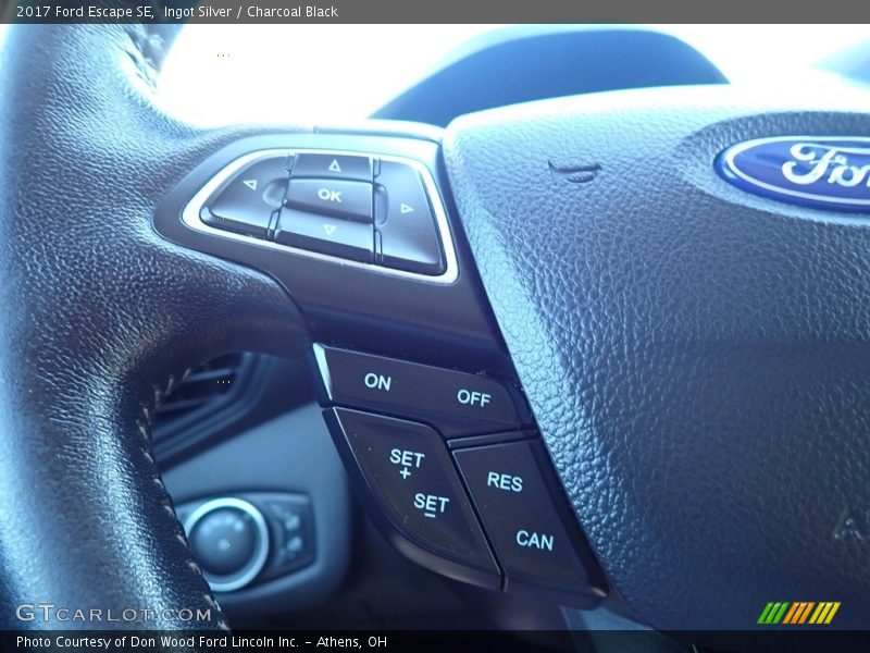 Ingot Silver / Charcoal Black 2017 Ford Escape SE