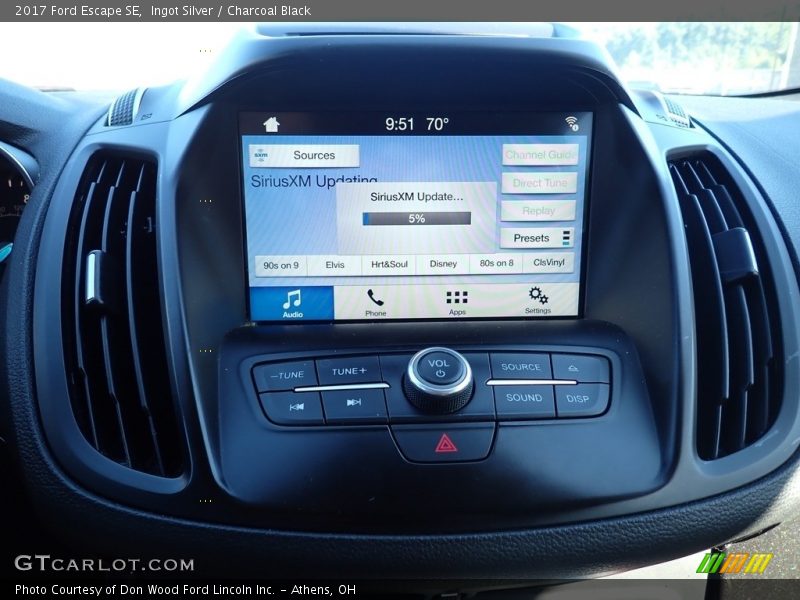 Ingot Silver / Charcoal Black 2017 Ford Escape SE