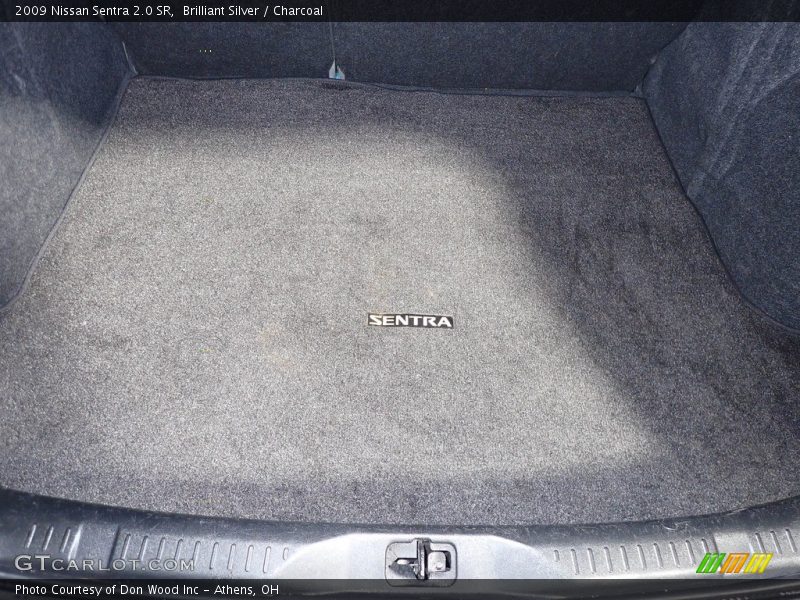 Brilliant Silver / Charcoal 2009 Nissan Sentra 2.0 SR