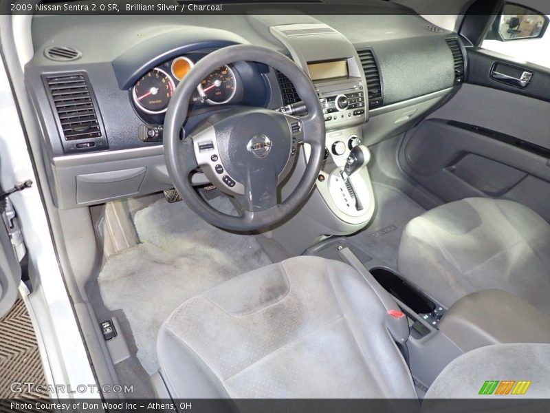 Brilliant Silver / Charcoal 2009 Nissan Sentra 2.0 SR
