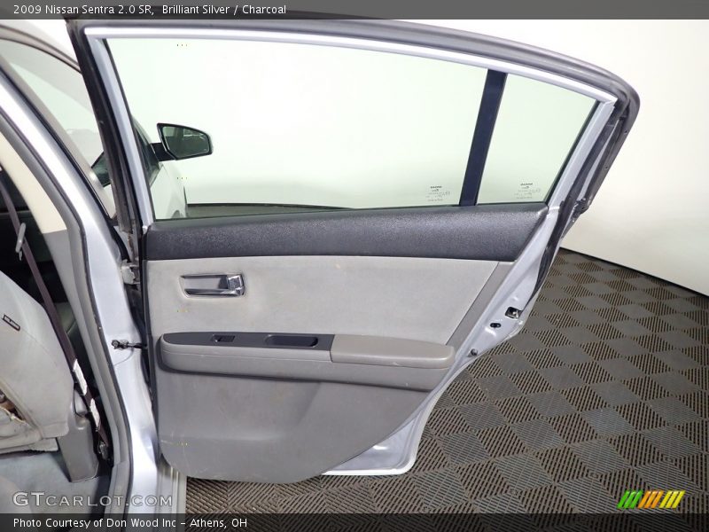 Brilliant Silver / Charcoal 2009 Nissan Sentra 2.0 SR