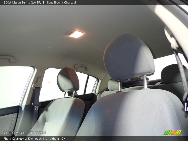 Brilliant Silver / Charcoal 2009 Nissan Sentra 2.0 SR