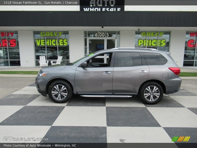 Gun Metallic / Charcoal 2018 Nissan Pathfinder SL