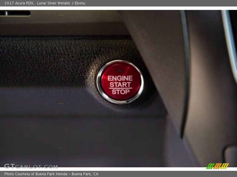 Lunar Silver Metallic / Ebony 2017 Acura RDX
