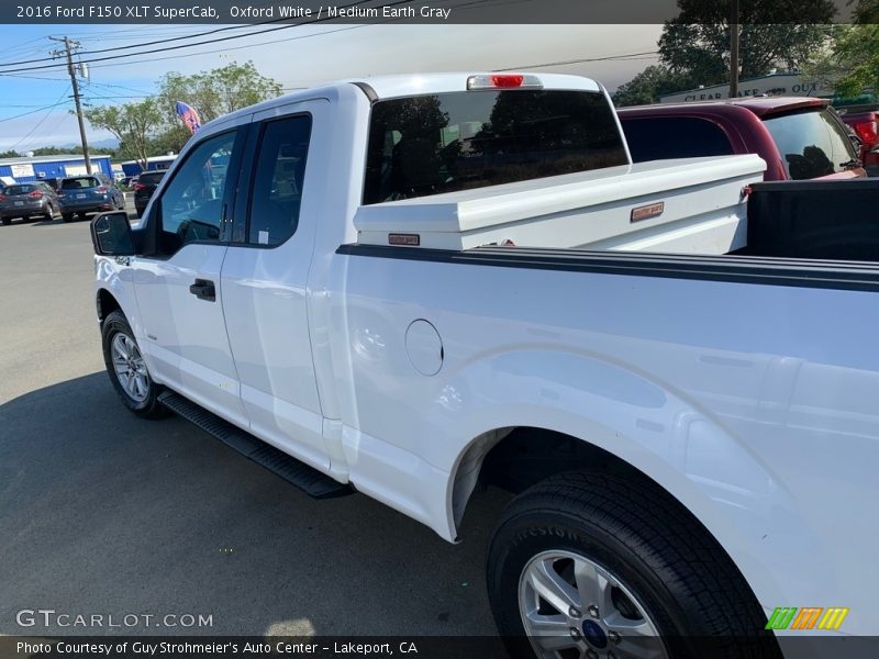 Oxford White / Medium Earth Gray 2016 Ford F150 XLT SuperCab