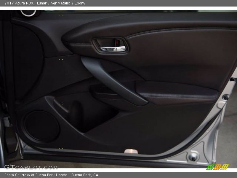 Lunar Silver Metallic / Ebony 2017 Acura RDX