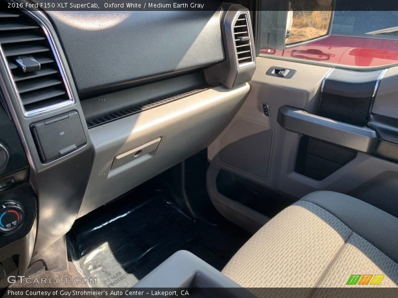 Oxford White / Medium Earth Gray 2016 Ford F150 XLT SuperCab