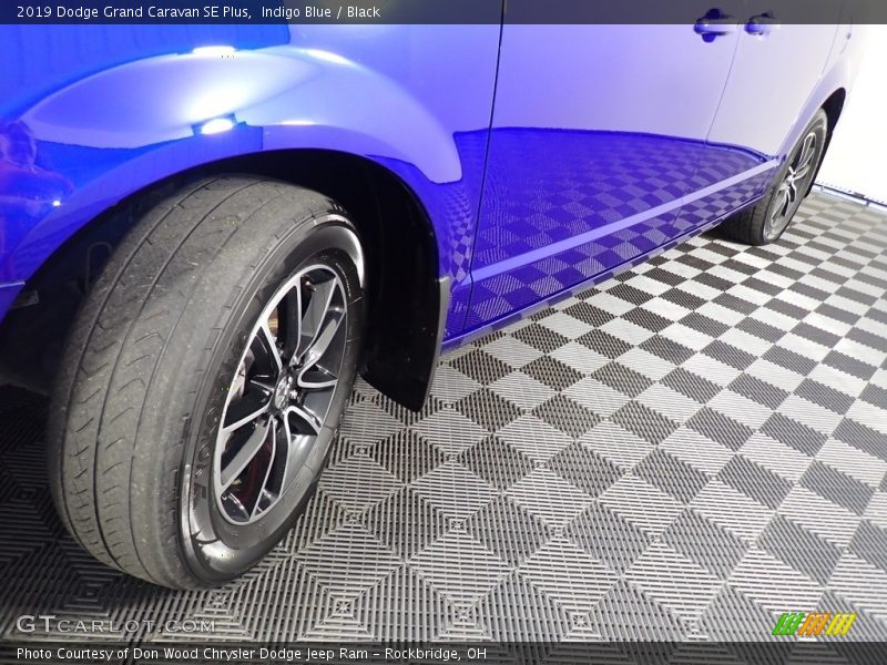 Indigo Blue / Black 2019 Dodge Grand Caravan SE Plus