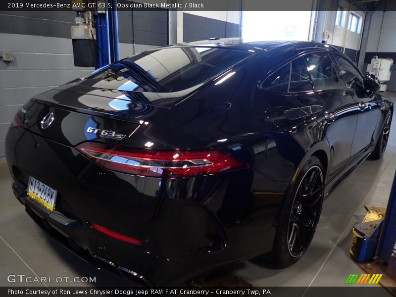 Obsidian Black Metallic / Black 2019 Mercedes-Benz AMG GT 63 S