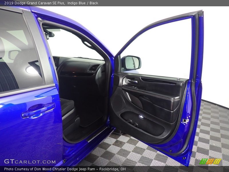 Indigo Blue / Black 2019 Dodge Grand Caravan SE Plus