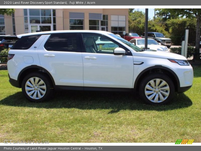 Fuji White / Acorn 2020 Land Rover Discovery Sport Standard