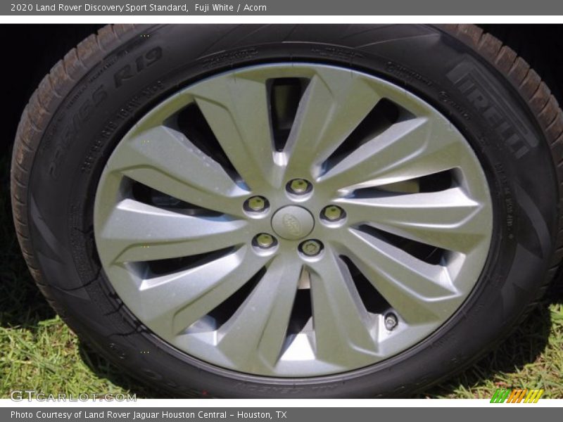 Fuji White / Acorn 2020 Land Rover Discovery Sport Standard