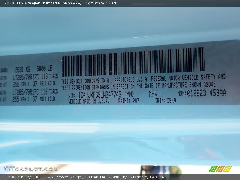 Bright White / Black 2020 Jeep Wrangler Unlimited Rubicon 4x4