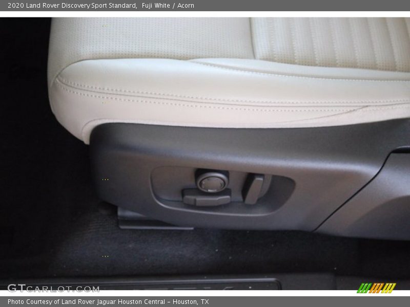 Fuji White / Acorn 2020 Land Rover Discovery Sport Standard