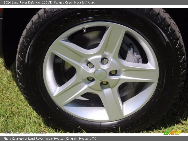  2020 Defender 110 SE Wheel