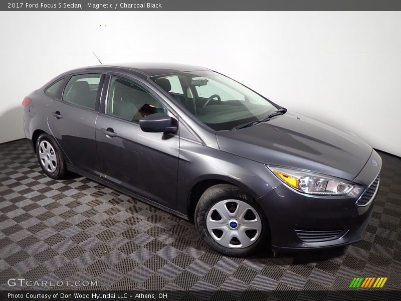 Magnetic / Charcoal Black 2017 Ford Focus S Sedan