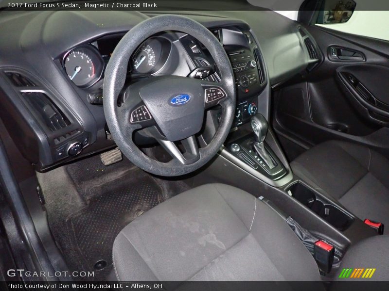 Magnetic / Charcoal Black 2017 Ford Focus S Sedan