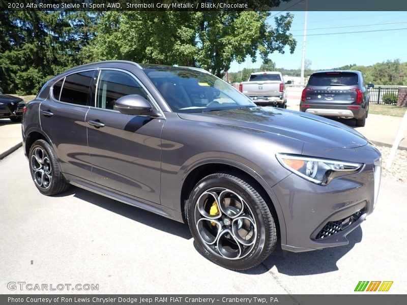 Front 3/4 View of 2020 Stelvio TI Sport AWD
