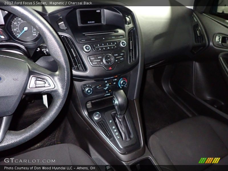 Magnetic / Charcoal Black 2017 Ford Focus S Sedan