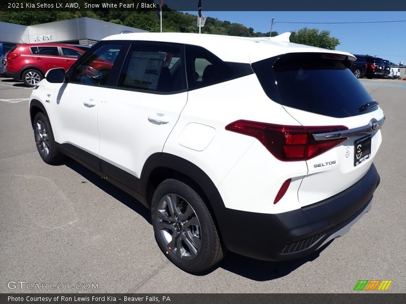Snow White Pearl / Black 2021 Kia Seltos LX AWD