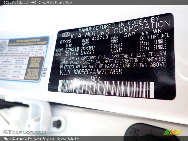 Snow White Pearl / Black 2021 Kia Seltos LX AWD