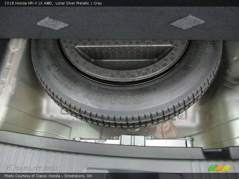 Lunar Silver Metallic / Gray 2018 Honda HR-V LX AWD