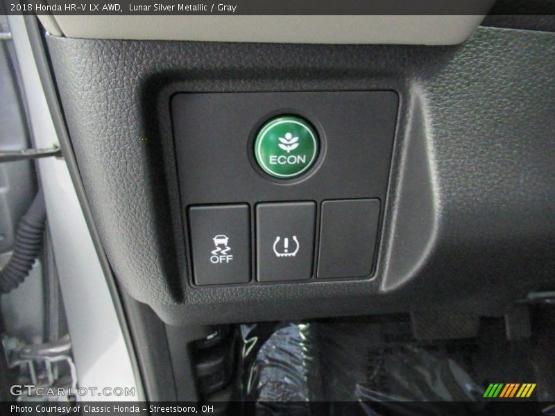 Lunar Silver Metallic / Gray 2018 Honda HR-V LX AWD