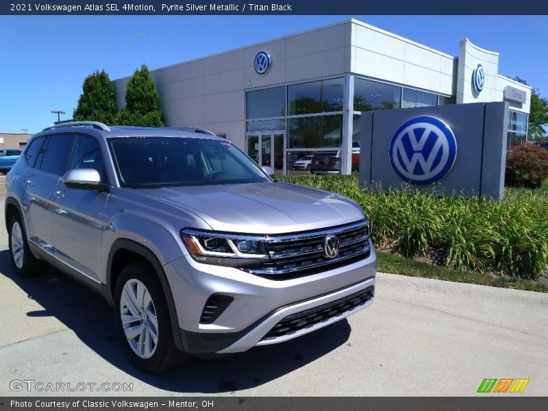 Pyrite Silver Metallic / Titan Black 2021 Volkswagen Atlas SEL 4Motion