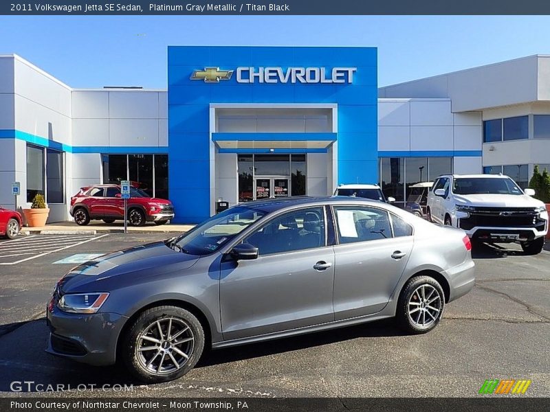Platinum Gray Metallic / Titan Black 2011 Volkswagen Jetta SE Sedan