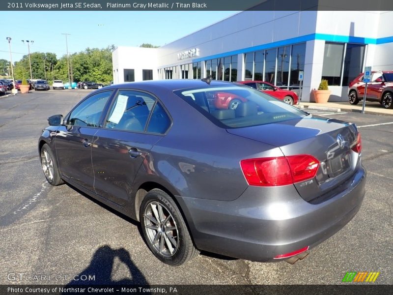 Platinum Gray Metallic / Titan Black 2011 Volkswagen Jetta SE Sedan