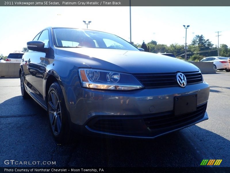 Platinum Gray Metallic / Titan Black 2011 Volkswagen Jetta SE Sedan