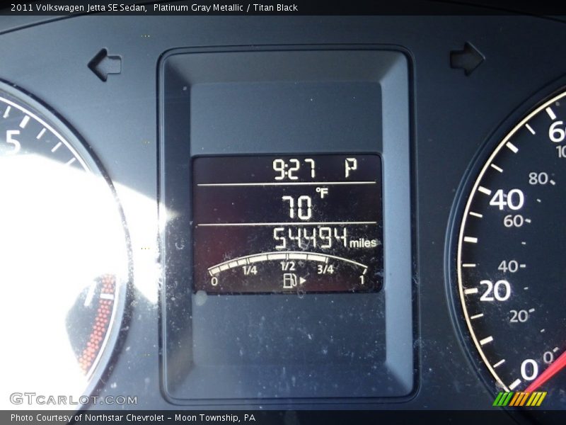 Platinum Gray Metallic / Titan Black 2011 Volkswagen Jetta SE Sedan