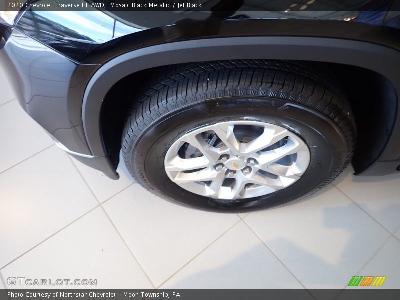 Mosaic Black Metallic / Jet Black 2020 Chevrolet Traverse LT AWD