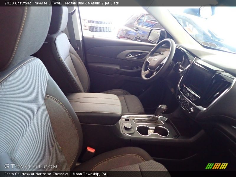 Mosaic Black Metallic / Jet Black 2020 Chevrolet Traverse LT AWD