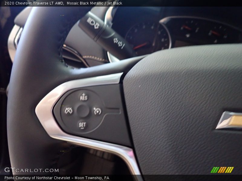 Mosaic Black Metallic / Jet Black 2020 Chevrolet Traverse LT AWD