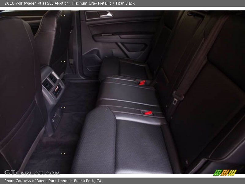 Platinum Gray Metallic / Titan Black 2018 Volkswagen Atlas SEL 4Motion