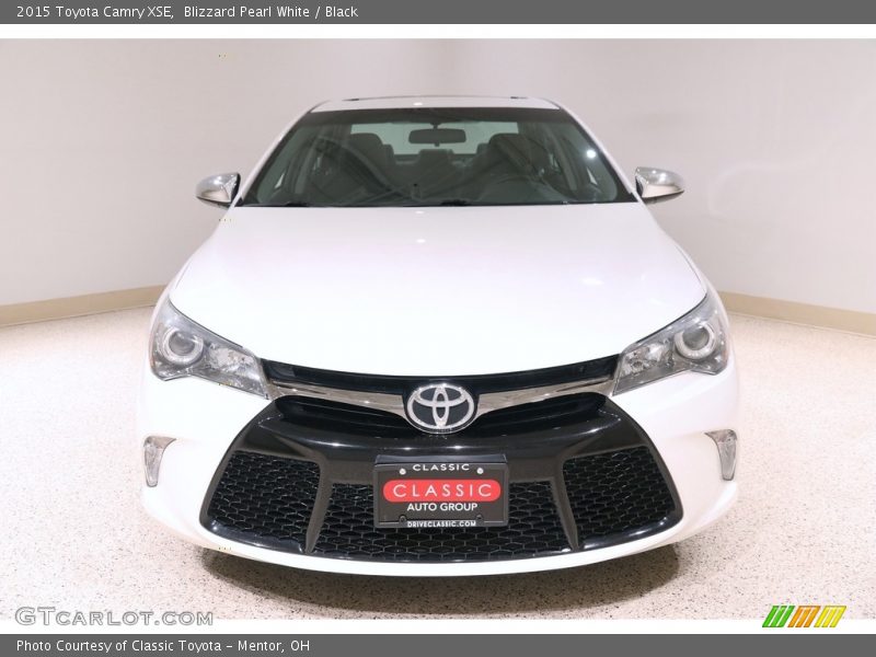 Blizzard Pearl White / Black 2015 Toyota Camry XSE