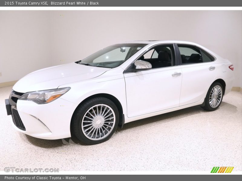  2015 Camry XSE Blizzard Pearl White