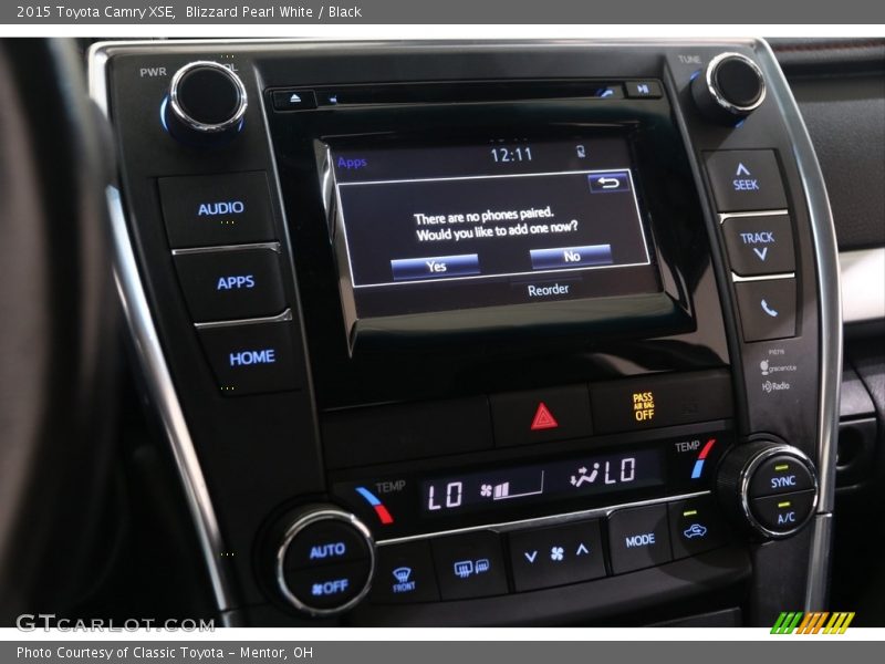 Blizzard Pearl White / Black 2015 Toyota Camry XSE