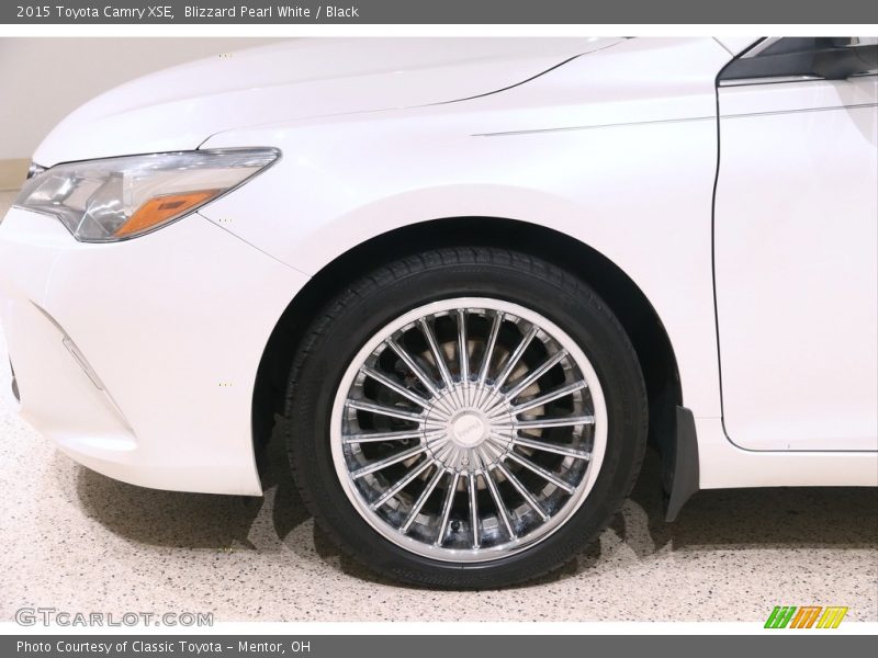 Blizzard Pearl White / Black 2015 Toyota Camry XSE