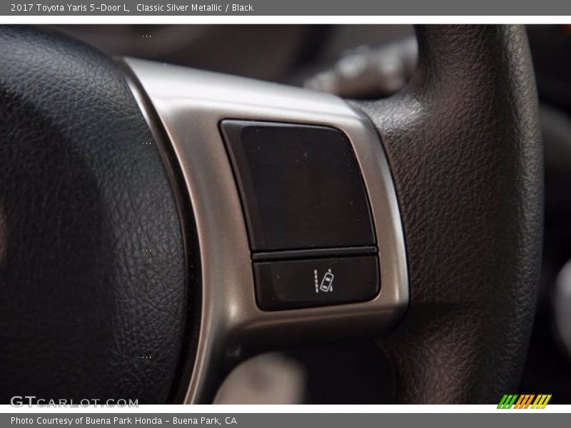 Classic Silver Metallic / Black 2017 Toyota Yaris 5-Door L