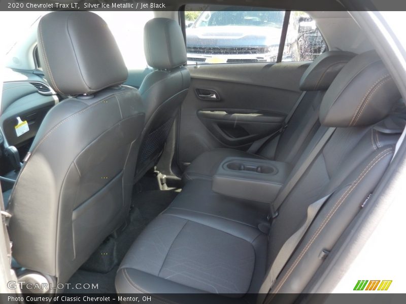 Silver Ice Metallic / Jet Black 2020 Chevrolet Trax LT