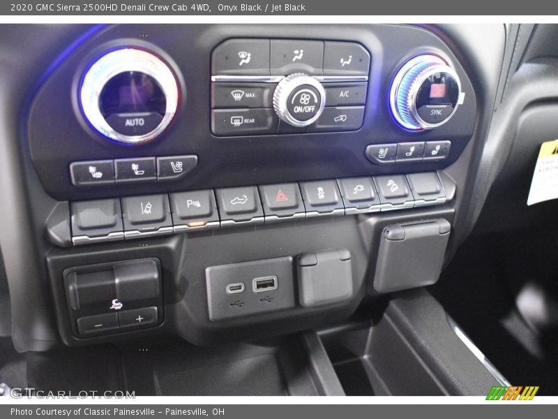 Onyx Black / Jet Black 2020 GMC Sierra 2500HD Denali Crew Cab 4WD