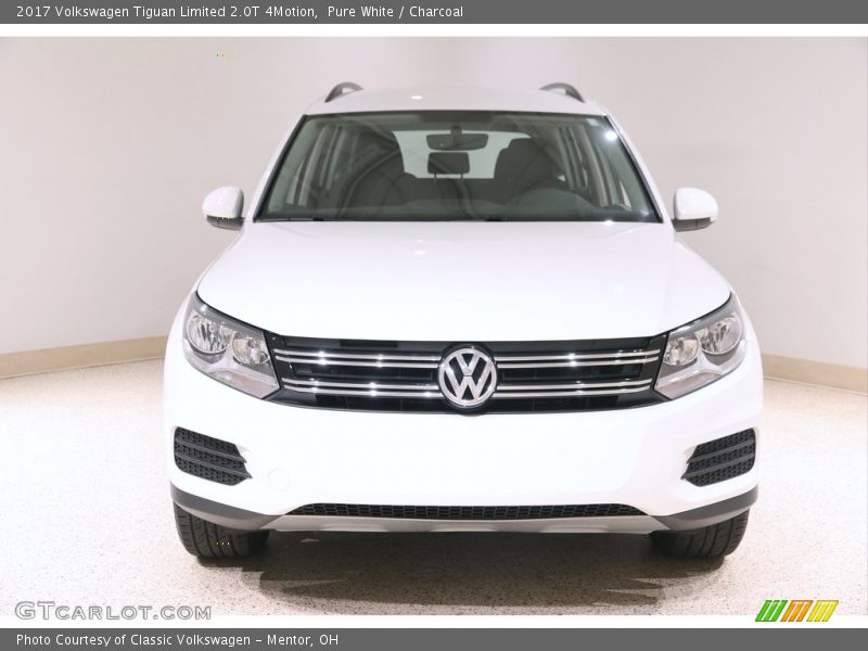 Pure White / Charcoal 2017 Volkswagen Tiguan Limited 2.0T 4Motion