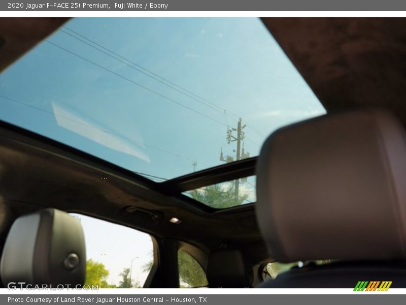 Fuji White / Ebony 2020 Jaguar F-PACE 25t Premium
