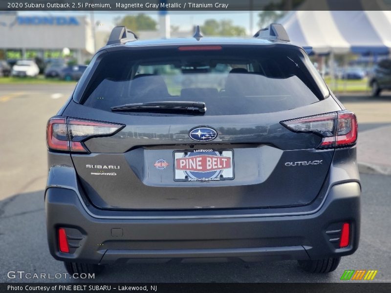 Magnetite Gray Metallic / Titanium Gray 2020 Subaru Outback 2.5i Premium